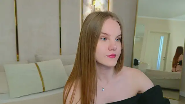 Snapshot of Lili_Lohan chatting on 12, 7, 2026 Lili Lohan online show from 12, 7, 2026