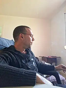 Snapshot of iveleche0987 chatting on 2, 10, 2025 iveleche0987 online show from 2, 10, 2025