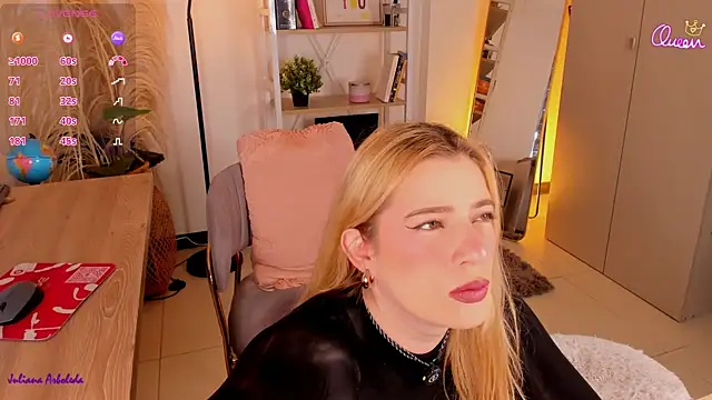 Snapshot of julianaarboleda chatting on 24, 4, 2026 julianaarboleda online show from 24, 4, 2026