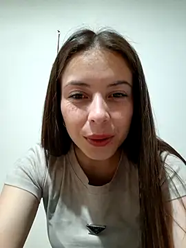 Snapshot of EmmaValencia_ chatting on 21, 10, 2025 EmmaValencia online show from 21, 10, 2025