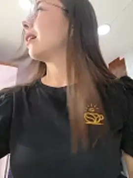 EmmaValencia  online show from 3, 2, 2026