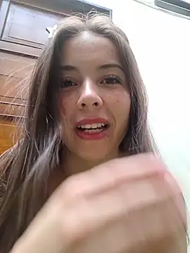 Snapshot of EmmaValencia_ chatting on 2, 7, 2026 EmmaValencia online show from 2, 7, 2026