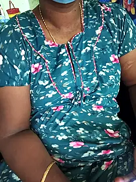 Snapshot of Tamilselviroja- chatting on 24, 5, 2026 Tamilselviroja- online show from 24, 5, 2026