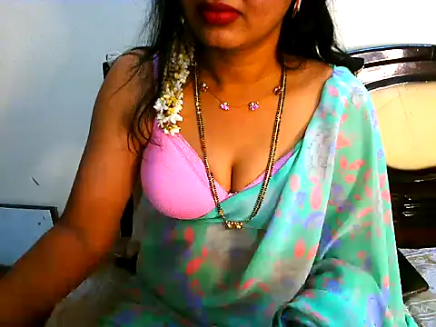 Snapshot of Myna95 chatting on 22, 11, 2025 Myna95 online show from 22, 11, 2025