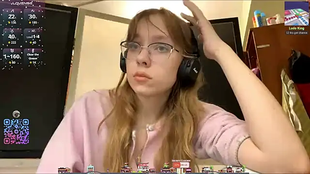 ArielleBiernacki online show from 14, 10, 2025