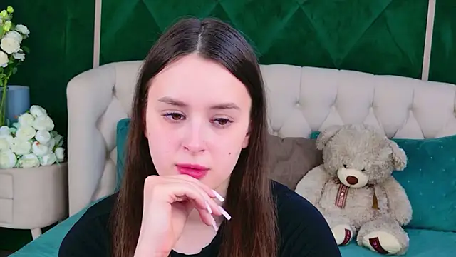 EvaSwen online show from 11, 4, 2026