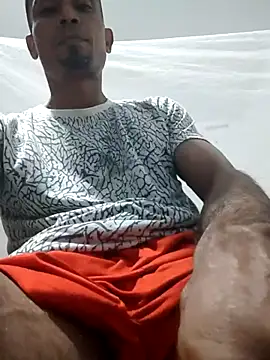 Snapshot of exotico2323 chatting on 28, 10, 2025 exotico2323 online show from 28, 10, 2025