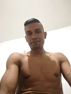 exotico2323 online show from 21, 4, 2026