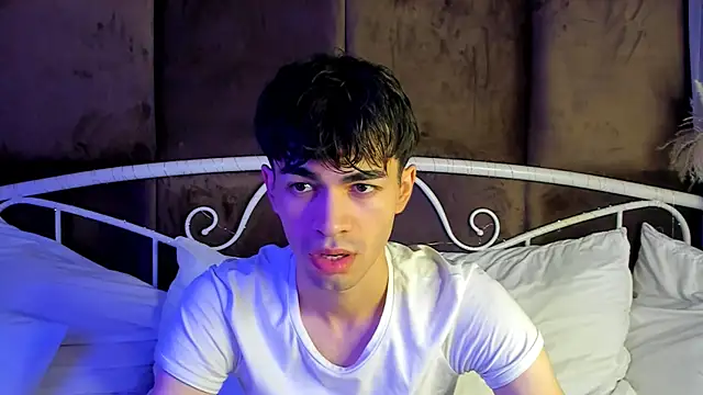 Snapshot of JaremyHarris chatting on 17, 10, 2025 JaremyHarris online show from 17, 10, 2025