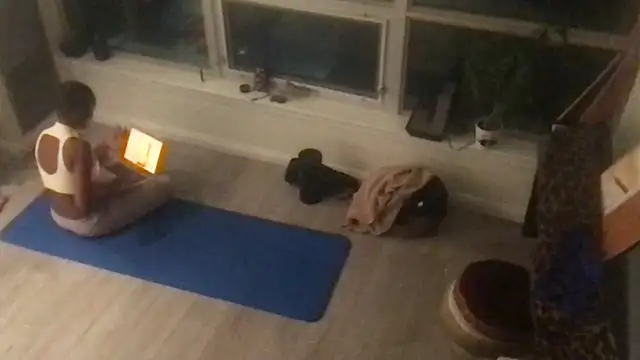 Snapshot of tia___fox chatting on 29, 10, 2025 tia   fox online show from 29, 10, 2025