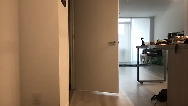 tia   fox online show from 21, 11, 2025