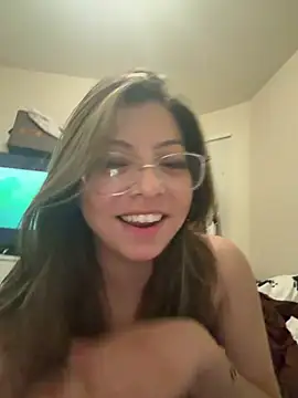Snapshot of bunnygorl12 chatting on 13, 5, 2026 bunnygorl12 online show from 13, 5, 2026