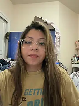 Snapshot of bunnygorl12 chatting on 27, 5, 2026 bunnygorl12 online show from 27, 5, 2026