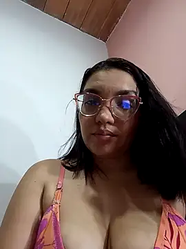 Snapshot of Naughty_anyeli chatting on 8, 10, 2025 Naughty anyeli online show from 8, 10, 2025