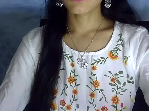 Snapshot of Shazi_1 chatting on 17, 5, 2026 Shazi 1 online show from 17, 5, 2026