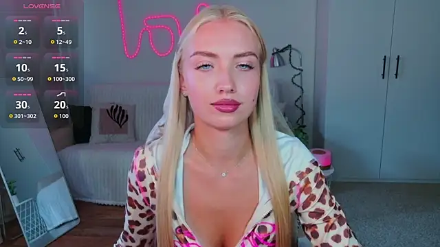 TessaGrays online show from 31, 7, 2026