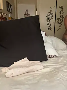 Snapshot of CynnxxxBarb chatting on 4, 2, 2026 CynnxxxBarb online show from 4, 2, 2026