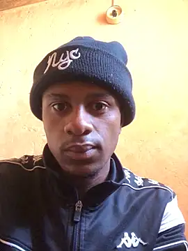 Snapshot of Awelarn chatting on 3, 10, 2025 Awelarn online show from 3, 10, 2025