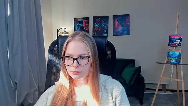Snapshot of LibbyVenzeio chatting on 1, 10, 2025 LibbyVenzeio online show from 1, 10, 2025