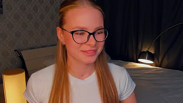 Snapshot of LibbyVenzeio chatting on 16, 10, 2025 LibbyVenzeio online show from 16, 10, 2025