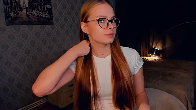 Snapshot of LibbyVenzeio chatting on 6, 11, 2025 LibbyVenzeio online show from 6, 11, 2025