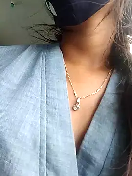 Snapshot of PEEHU-50 chatting on 8, 10, 2025 PEEHU-50 online show from 8, 10, 2025