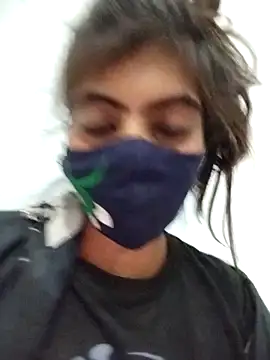 Snapshot of PEEHU-50 chatting on 13, 11, 2025 PEEHU-50 online show from 13, 11, 2025