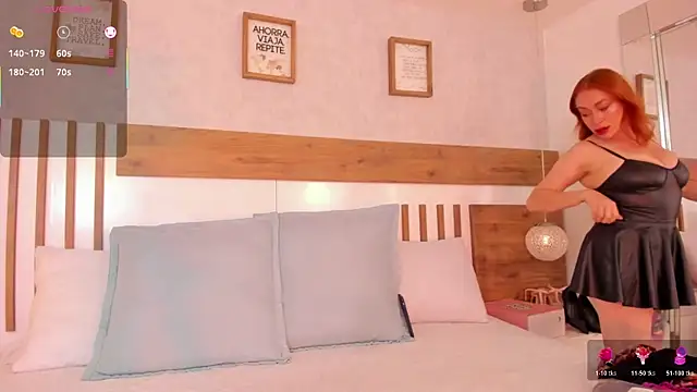 Snapshot of LucianaWainN chatting on 6, 11, 2025 LucianaWainN online show from 6, 11, 2025