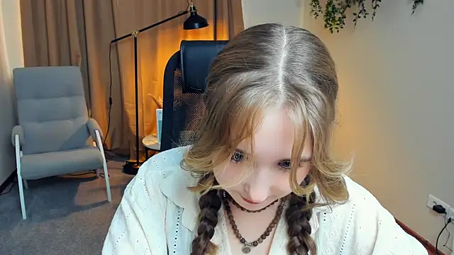 Snapshot of EasterMurry chatting on 1, 10, 2025 EasterMurry online show from 1, 10, 2025