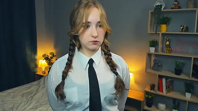 Snapshot of EasterMurry chatting on 27, 10, 2025 EasterMurry online show from 27, 10, 2025