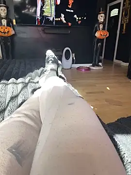 Snapshot of Succubus_Vampira chatting on 10, 10, 2025 Succubus Vampira online show from 10, 10, 2025