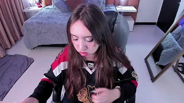 Scarlett  Cooper   online show from 20, 12, 2025