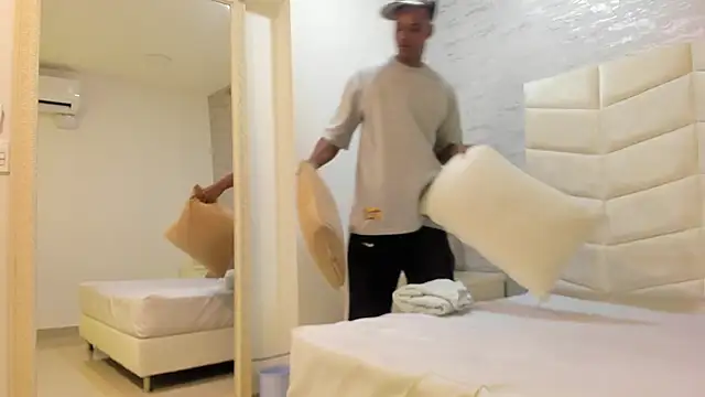 jax black online show from 2, 12, 2025