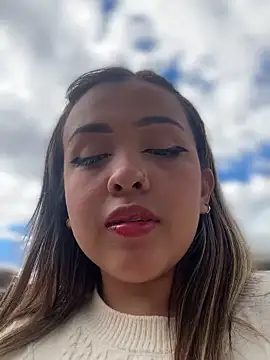 Snapshot of Aura_Kaiser chatting on 1, 11, 2025 Aura Kaiser online show from 1, 11, 2025