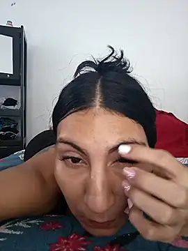 Snapshot of Lucyfoox chatting on 4, 10, 2025 Lucyfoox online show from 4, 10, 2025
