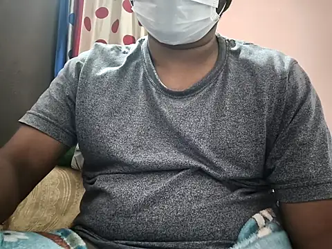 Snapshot of mallu_boy_23 chatting on 2, 10, 2025 mallu boy 23 online show from 2, 10, 2025