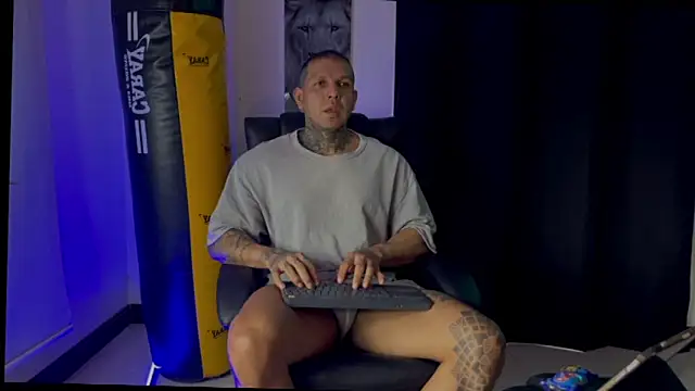 MAXIMO VEGA online show from 8, 10, 2025