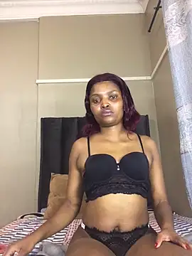 Snapshot of PetiteEbonyx chatting on 20, 10, 2025 PetiteEbonyx online show from 20, 10, 2025