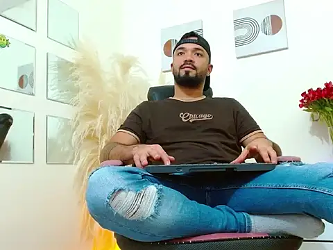 mathewv  online show from 11, 10, 2025