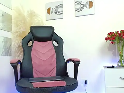 mathewv  online show from 31, 10, 2025