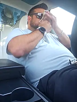 Roddog18 online show from 6, 11, 2025