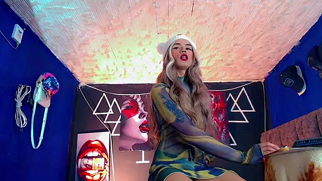 Snapshot of Fersexy_Dolls chatting on 22, 11, 2025 Fersexy Dolls online show from 22, 11, 2025