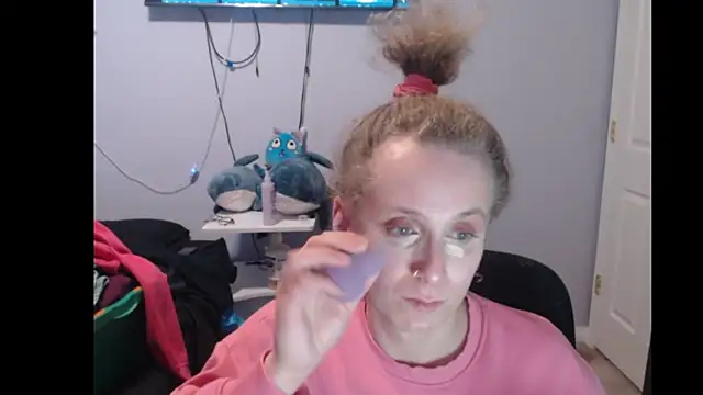 cinderellie online show from 27, 10, 2025