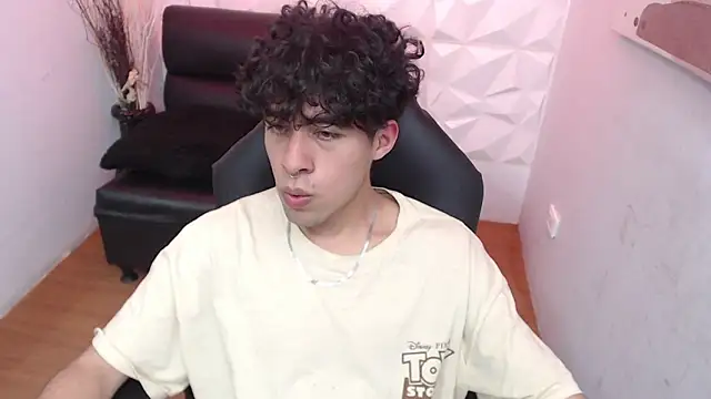 Liil boy online show from 30, 10, 2025