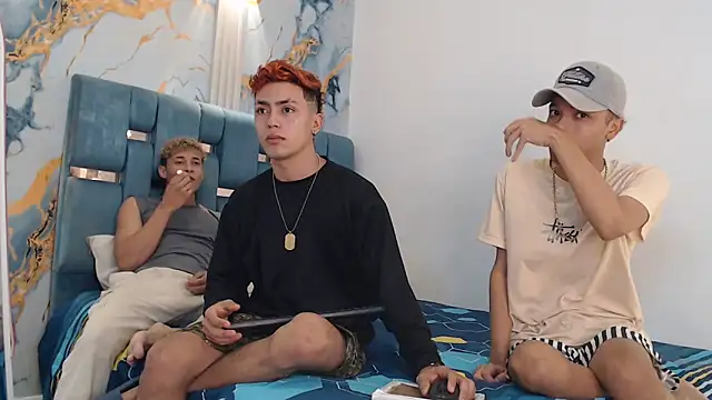 VERY HOT GUYS online show from 4, 2, 2026