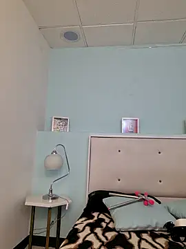 annyaparis online show from 14, 10, 2025