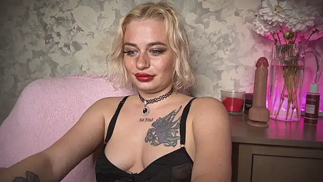 Snapshot of angelalicehell chatting on 1, 10, 2025 angelalicehell online show from 1, 10, 2025