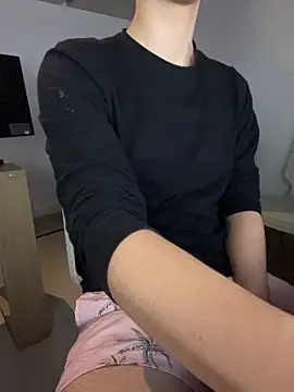 Snapshot of LiamMyst chatting on 26, 10, 2025 LiamMyst online show from 26, 10, 2025