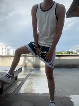 Snapshot of LiamMyst chatting on 15, 12, 2025 LiamMyst online show from 15, 12, 2025