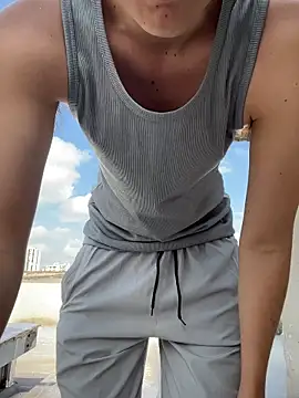 Snapshot of LiamMyst chatting on 17, 12, 2025 LiamMyst online show from 17, 12, 2025